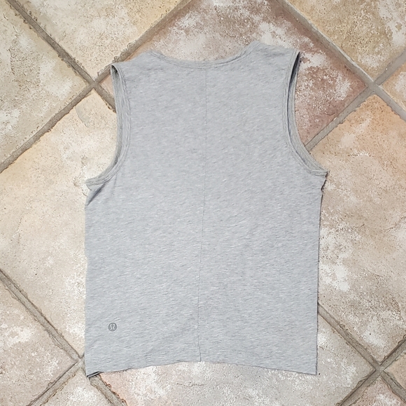 Lulu🍋Crescent Tank - Picture 6 of 6